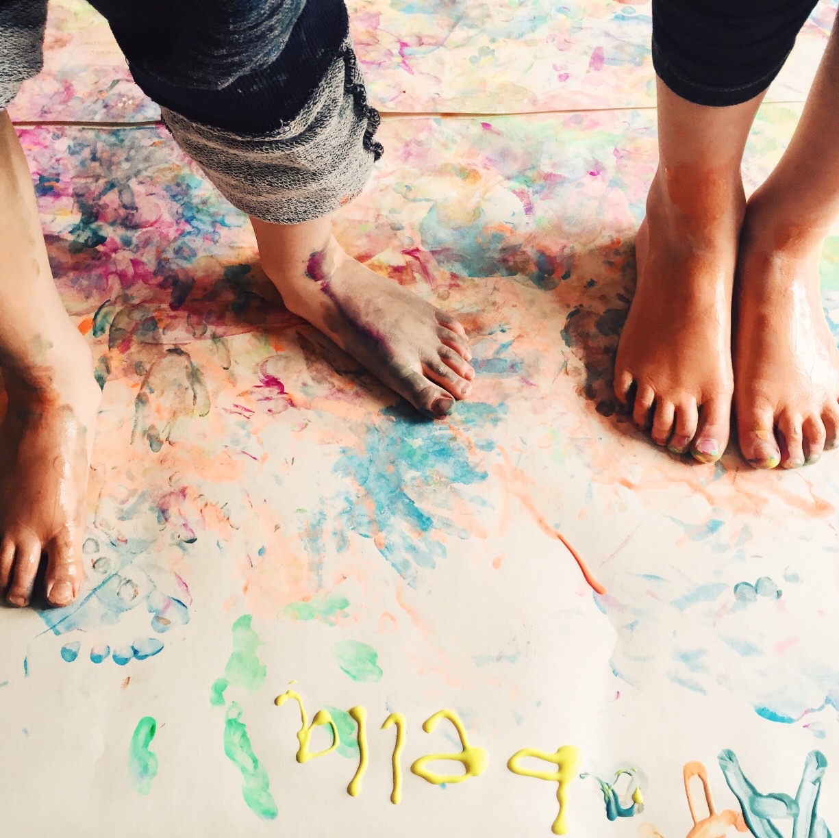 you-dont-need-paint-brushes-to-have-fun_t20_z9weZ4